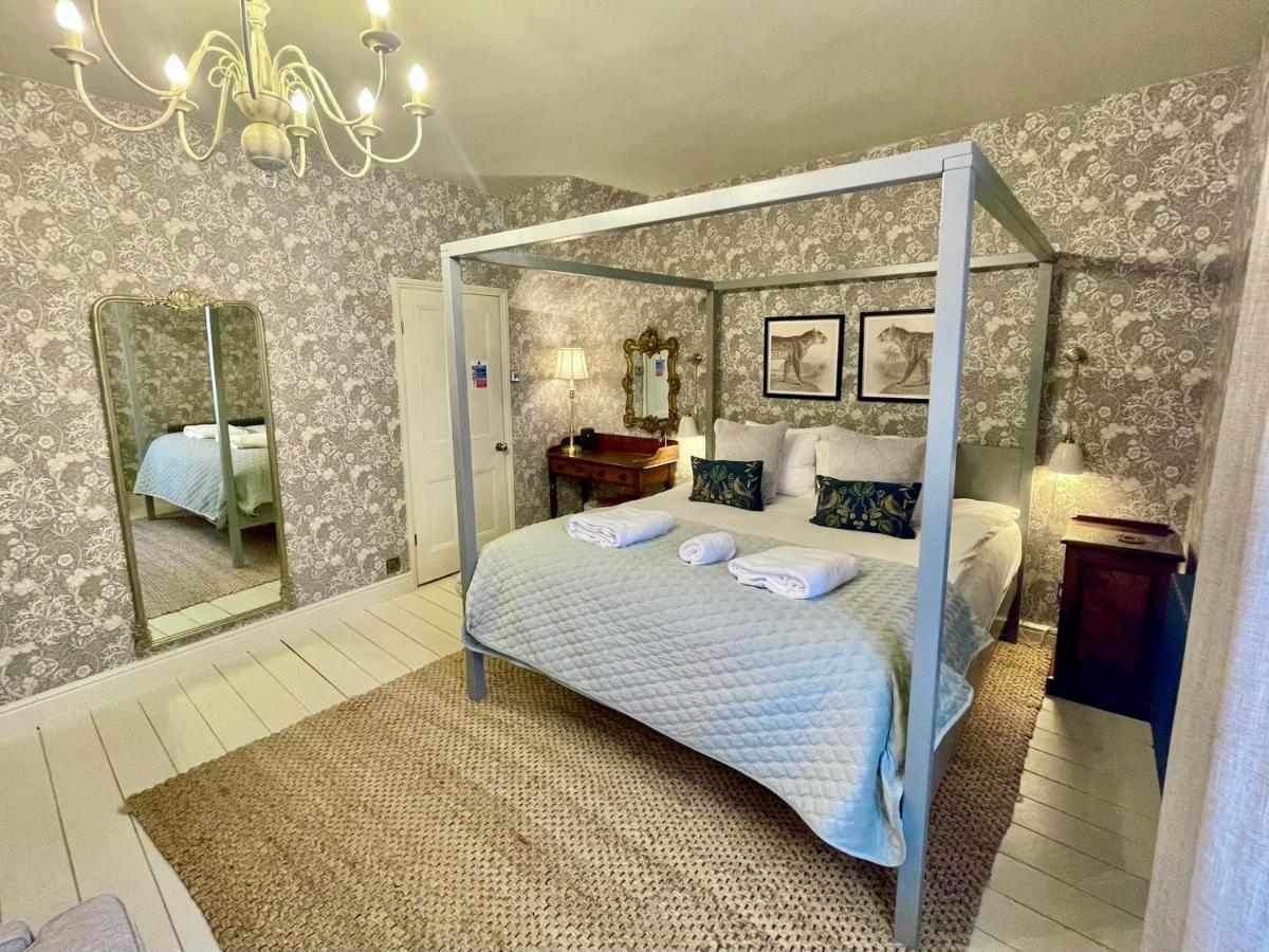Stay At No 4 York Centre ภายนอก รูปภาพ