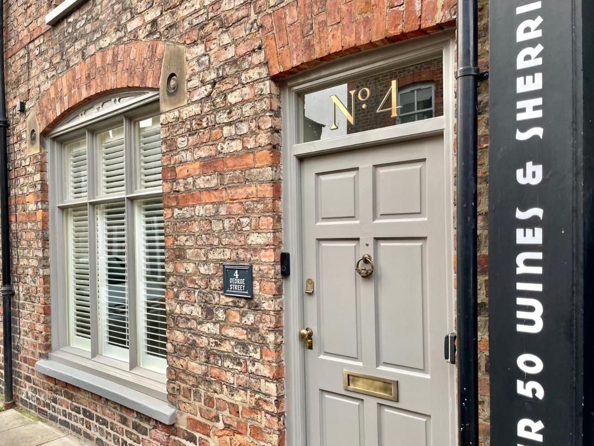Stay At No 4 York Centre ภายนอก รูปภาพ