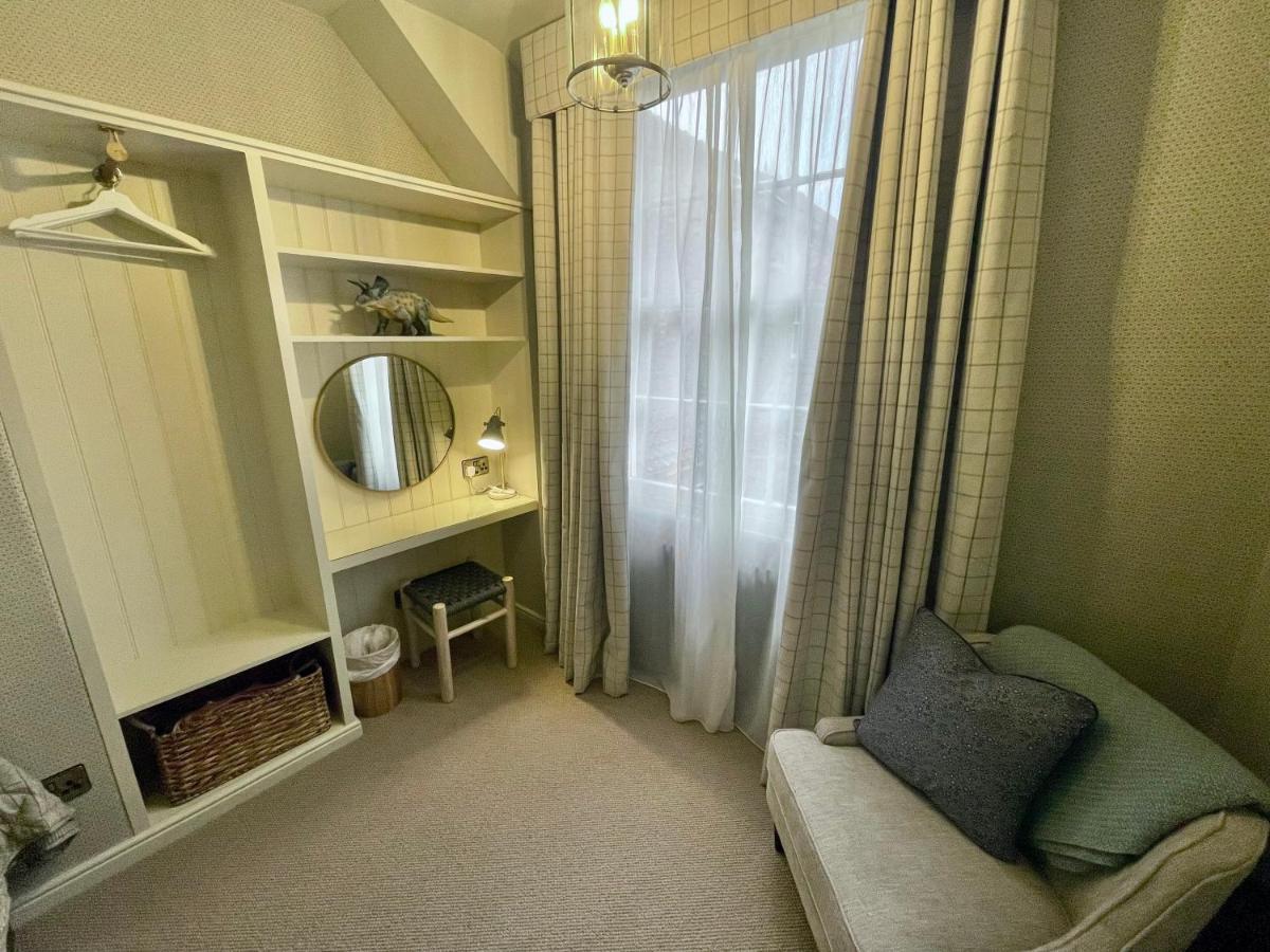 Stay At No 4 York Centre ภายนอก รูปภาพ